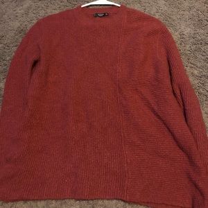 Maroon sweater